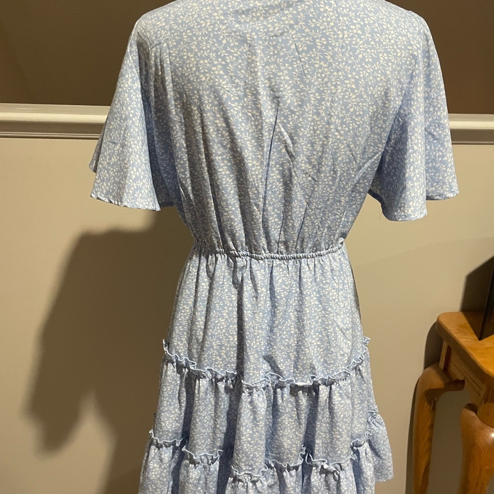 Ladies light blue and white  dress Medium - Picture 7 of 11